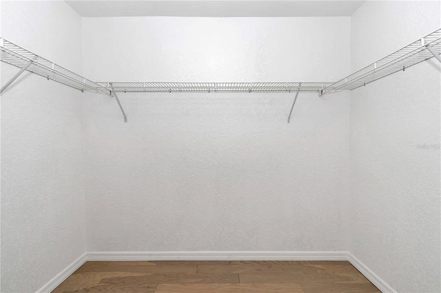 Spacious, unfurnished interior of a new home in , Dunnellon (Image 28).