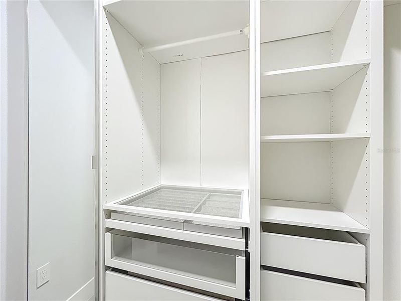 Close-up of interior finishes inside a home in , Orlando (Image 19). Close-up of interior finishes inside a home in , Orlando (Image 19).