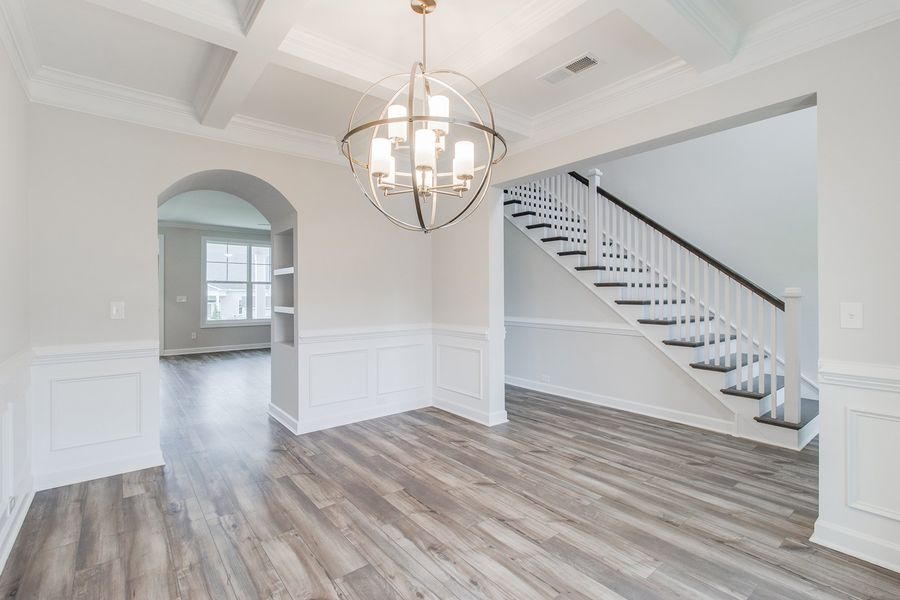 Spacious, unfurnished interior of a new home in Palmetto Shores, Chapin (Image 21).