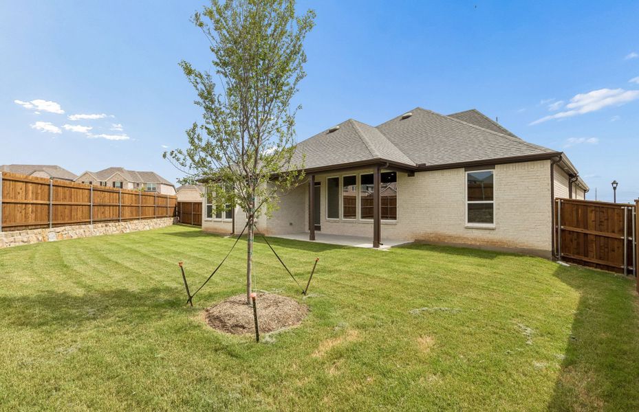 Representative exterior details of a home built from the Azle by Pulte Homes in Wilson Creek Meadows, Celina (Image 3).