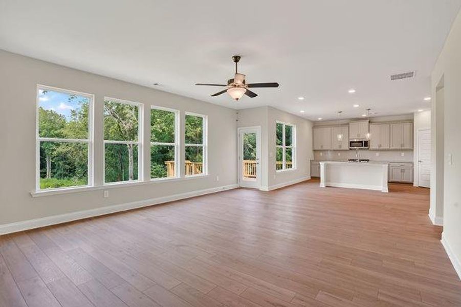 Spacious, unfurnished interior of a new home in Austin Ridge, Commerce (Image 26).