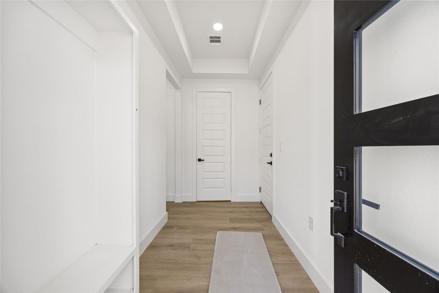 Spacious, unfurnished interior of a new home in , Houston (Image 18).