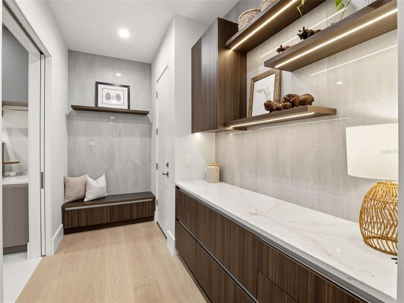 Furnished interior view inside a new home in , Orlando (Image 64).