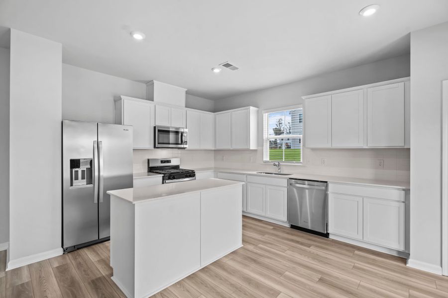 Furnished interior view inside a new home in Crestview, Spartanburg (Image 5).