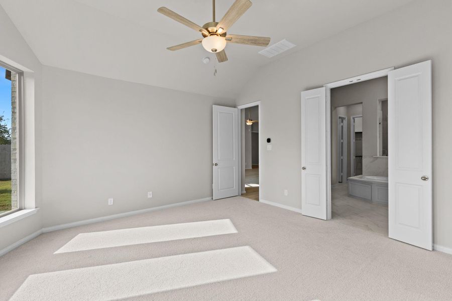 Spacious, unfurnished interior of a new home in Pomona, Manvel (Image 28).