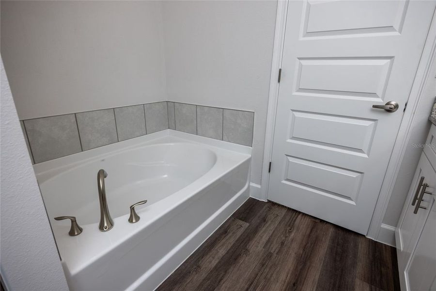 Close-up of interior finishes inside a home in Country Way South, Newberry (Image 15).