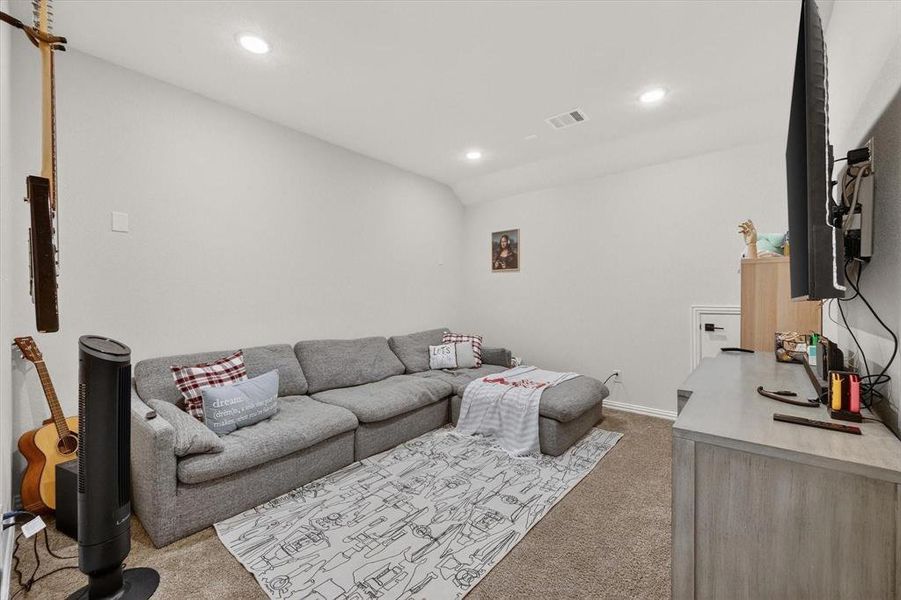 Furnished interior view inside a new home in Oaks of North Grove, Waxahachie (Image 26).