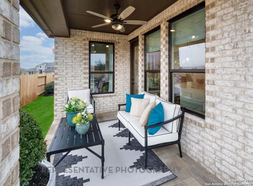 Exterior details and patio area of a home in Meyer Ranch, New Braunfels (Image 22).