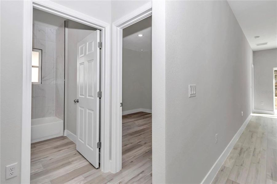 Spacious, unfurnished interior of a new home in , Ocala (Image 43).