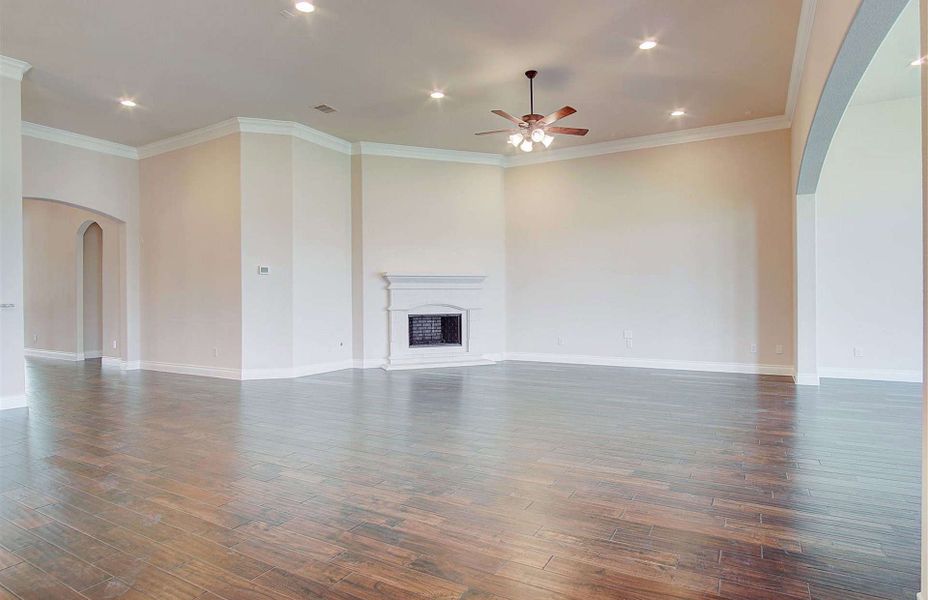 Representative unfurnished interior of a home built from the 3710 by Ravenna Homes in Artavia 70′, Conroe (Image 29).