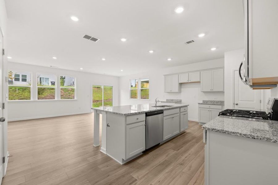 Furnished interior view inside a new home in Timber Ridge: Timber Ridge 42', Douglasville (Image 10).