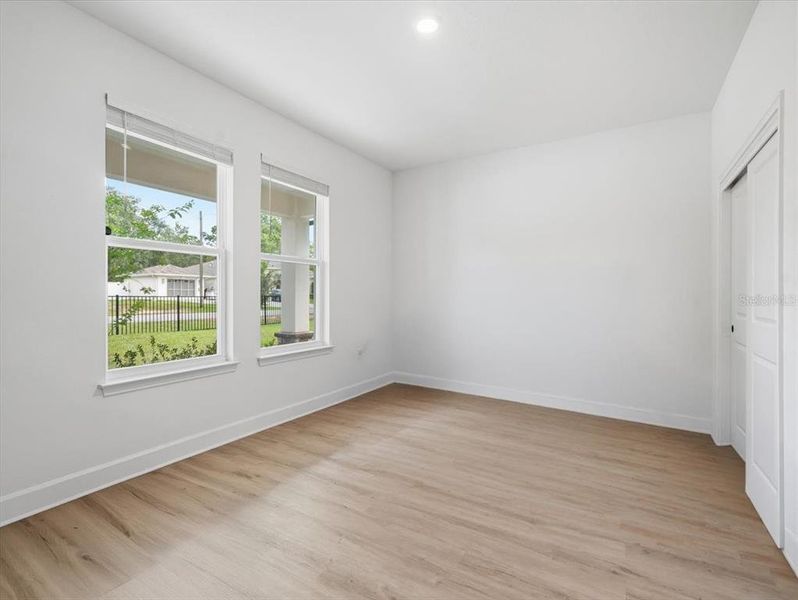 Spacious, unfurnished interior of a new home in , Spring Hill (Image 30).