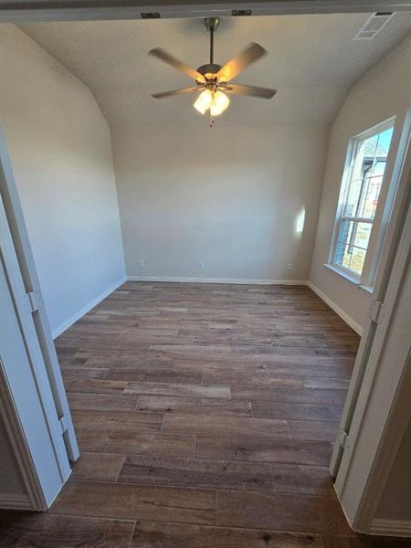 Spacious, unfurnished interior of a new home in Morningstar, Aledo (Image 8).
