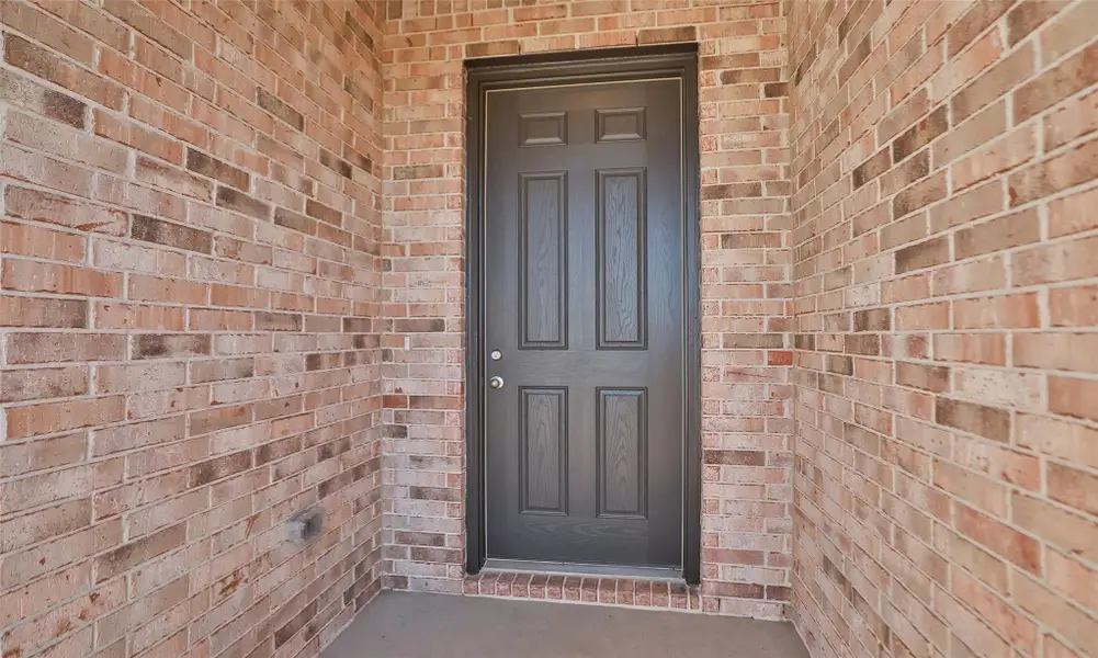 Image 41 of a home in River Ranch.