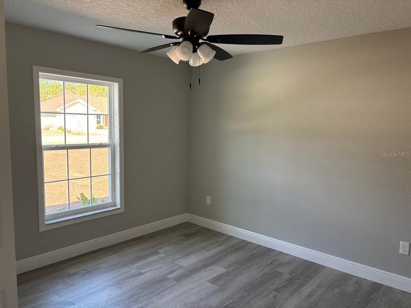 Spacious, unfurnished interior of a new home in , Citrus Springs (Image 11).