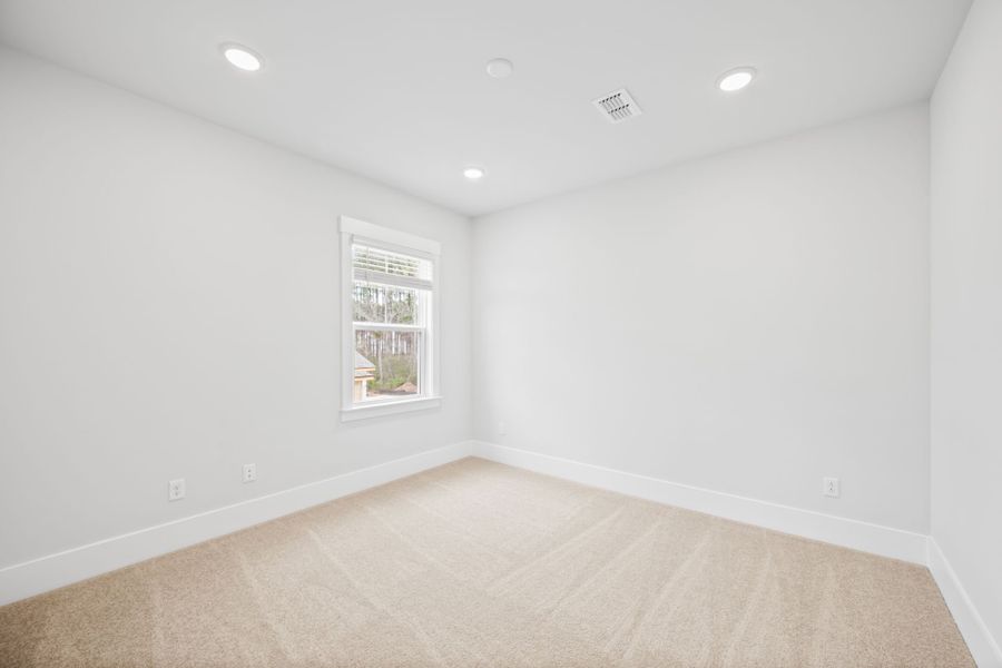 Spacious, unfurnished interior of a new home in Nexton, Summerville (Image 39).