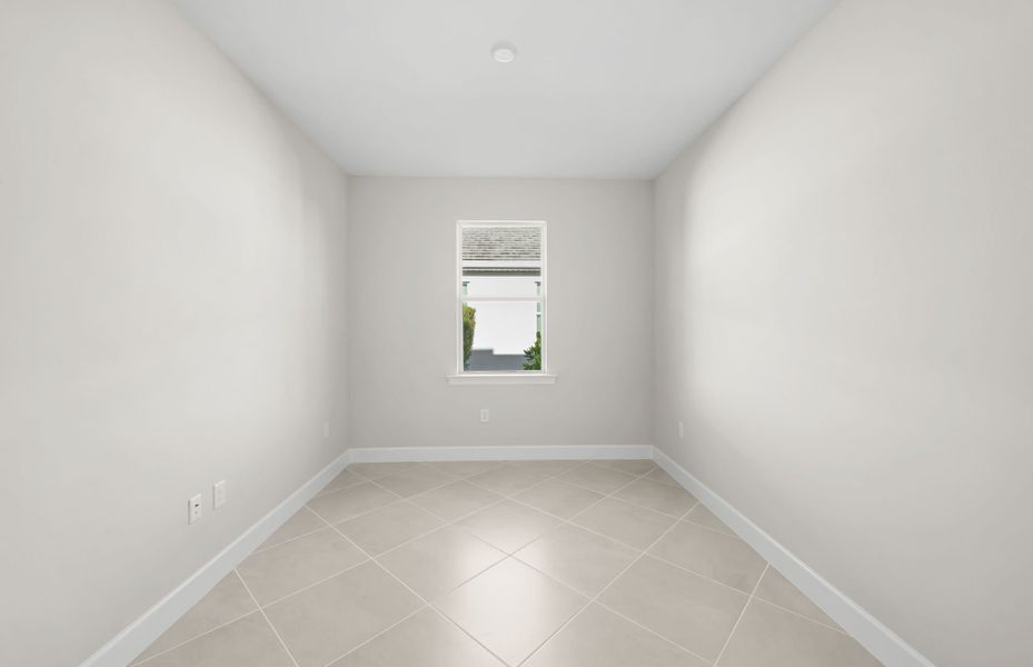 Spacious, unfurnished interior of a new home in Del Webb Oak Creek, North Fort Myers (Image 12). Spacious, unfurnished interior of a new home in Del Webb Oak Creek, North Fort Myers (Image 12).
