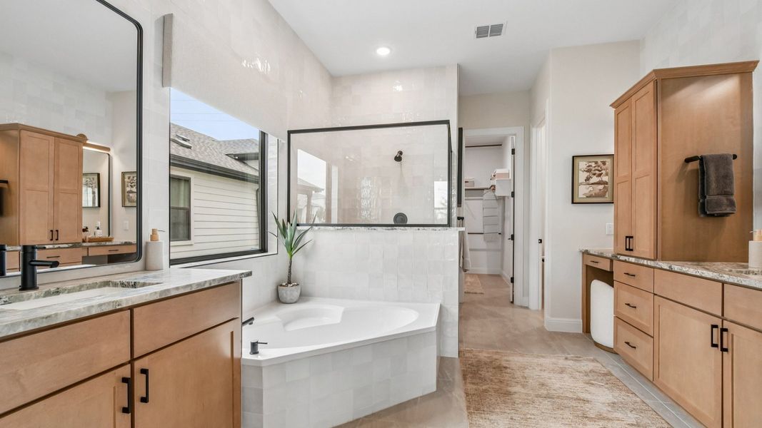 Representative furnished interior of a home built from the Elm by DRB Homes in Oaks at San Gabriel, Georgetown (Image 28).