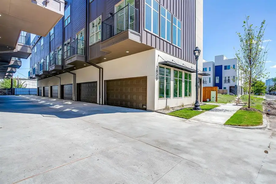 Stunning curb appeal featuring rich materials and thoughtfully designed façades. Stunning curb appeal featuring rich materials and thoughtfully designed façades.