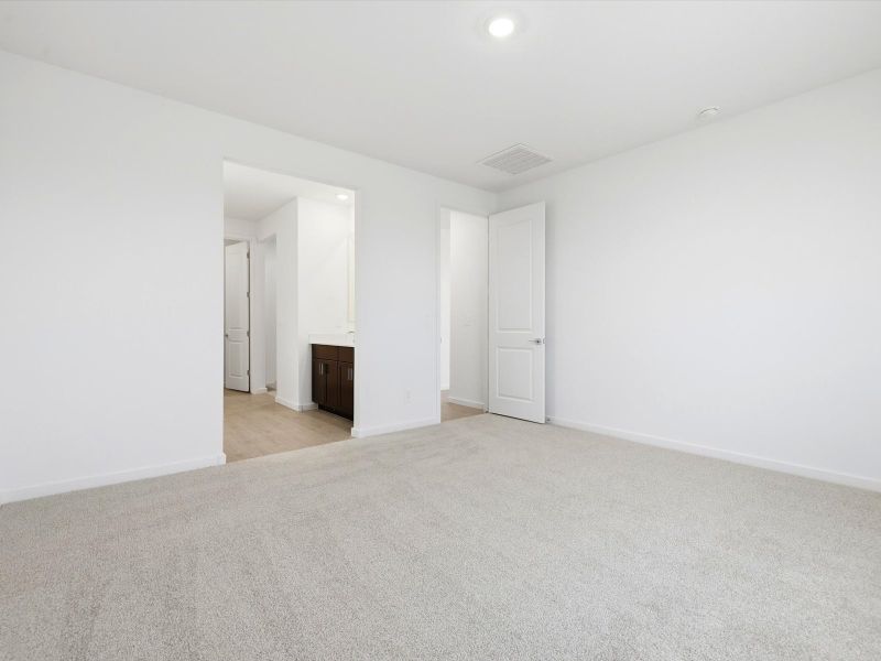 Spacious, unfurnished interior of a new home in Meritage Homes by Teravalis - Reserve Series, Buckeye (Image 11).