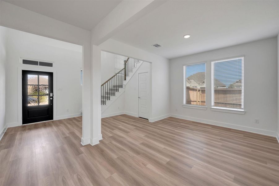Spacious, unfurnished interior of a new home in Miller's Pond, Rosenberg (Image 36). Spacious, unfurnished interior of a new home in Miller's Pond, Rosenberg (Image 36).