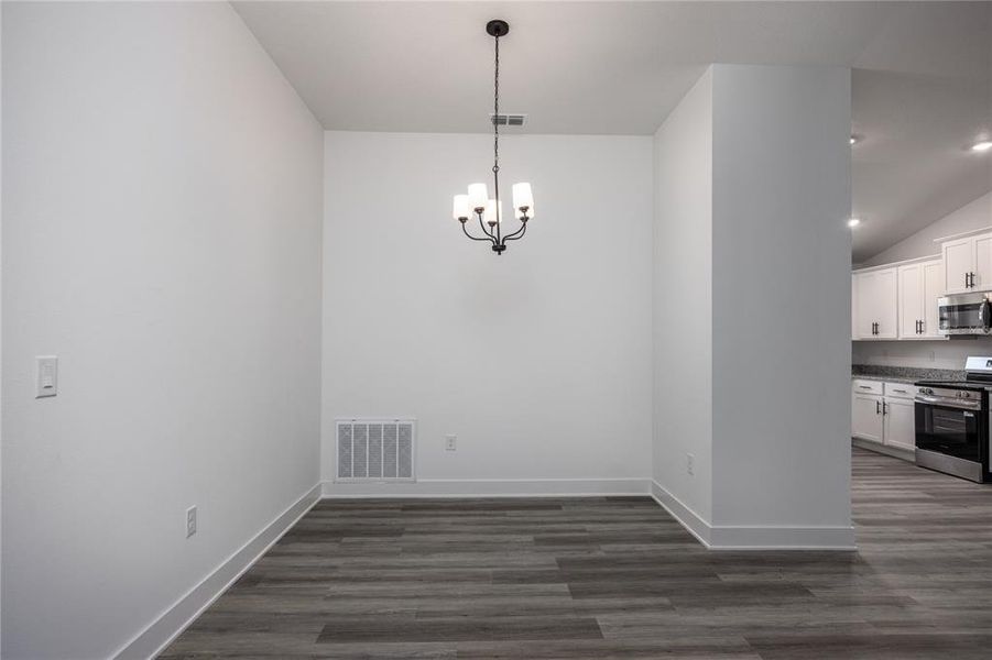 Spacious, unfurnished interior of a new home in Kirkland Farms, Alachua (Image 23). Spacious, unfurnished interior of a new home in Kirkland Farms, Alachua (Image 23).