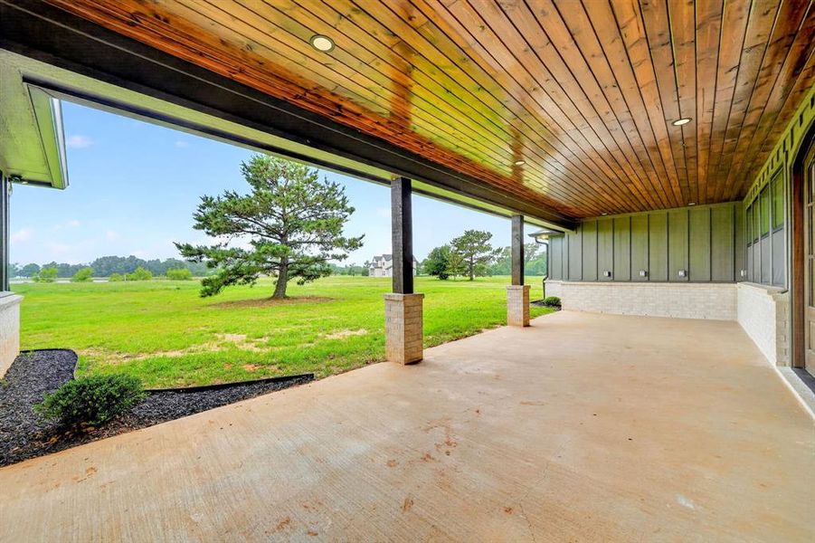 Exterior details and patio area of a home in , Mount Pleasant (Image 27).