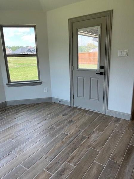 Spacious, unfurnished interior of a new home in , Athens (Image 15).