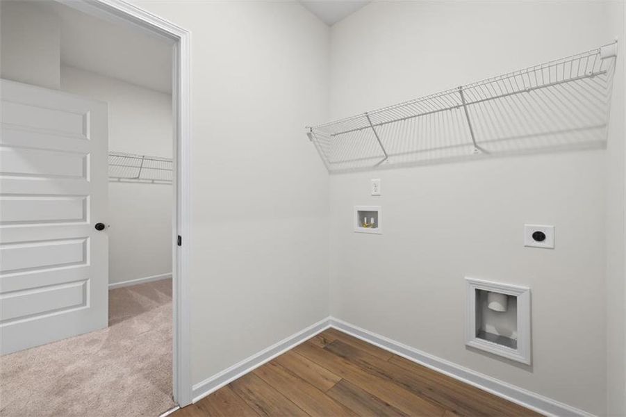 Spacious, unfurnished interior of a new home in Jones Ridge, Dallas (Image 18).