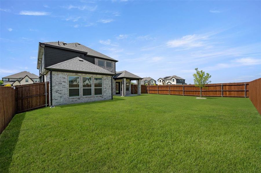 3739 Ironewood- Back-1