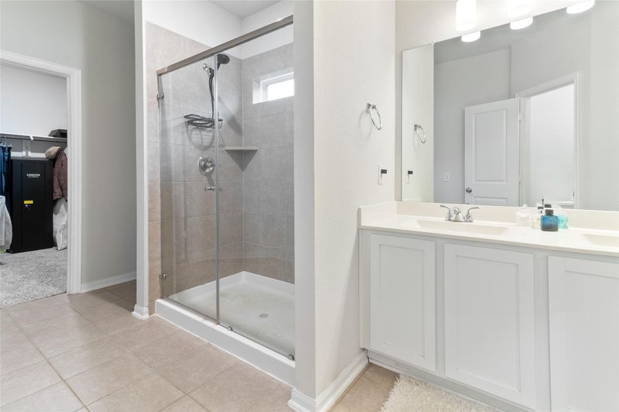 Image 6 of a home in Woodshore. Image 6 of a home in Woodshore.