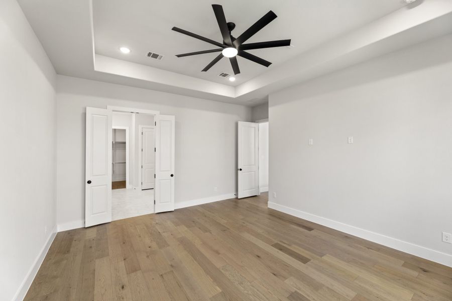 Representative unfurnished interior of a home built from the 5062 by Tradition Homes in Mosaic – 70′ Lots, Prosper (Image 23).