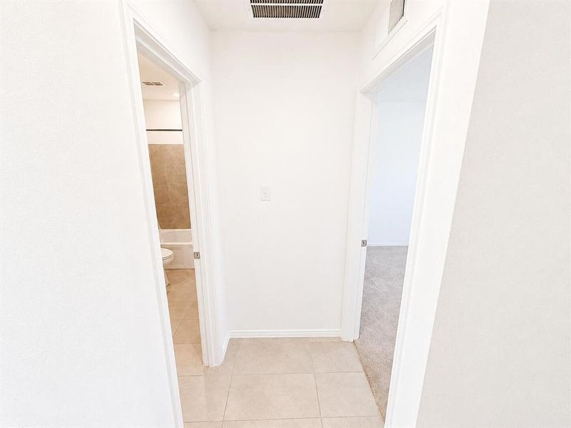 Spacious, unfurnished interior of a new home in Wright Farms: Watermill Collection, Dallas (Image 23).