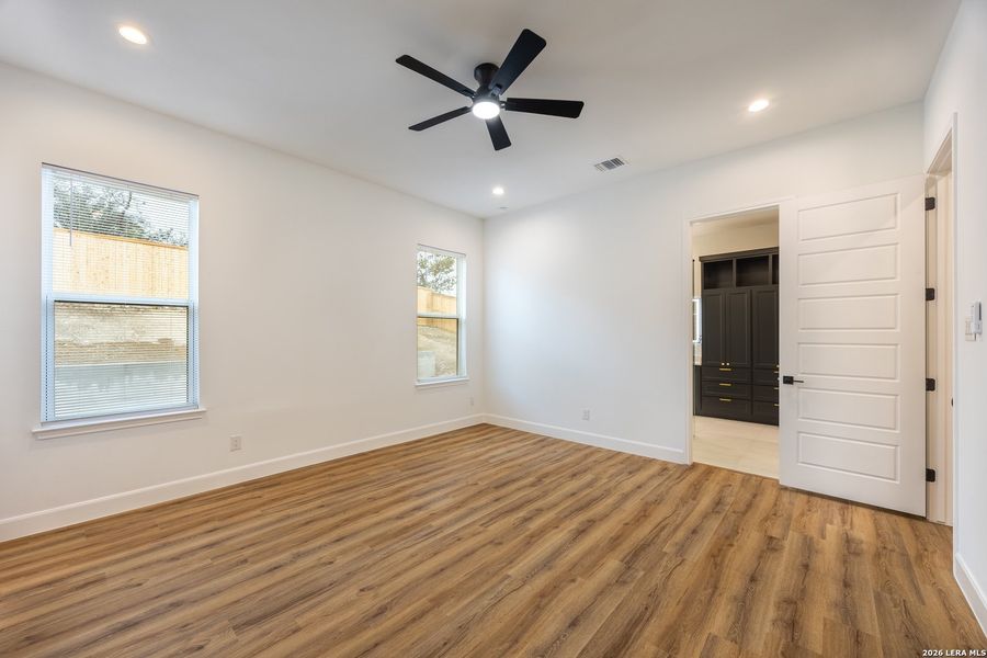 Spacious, unfurnished interior of a new home in , Selma (Image 15).