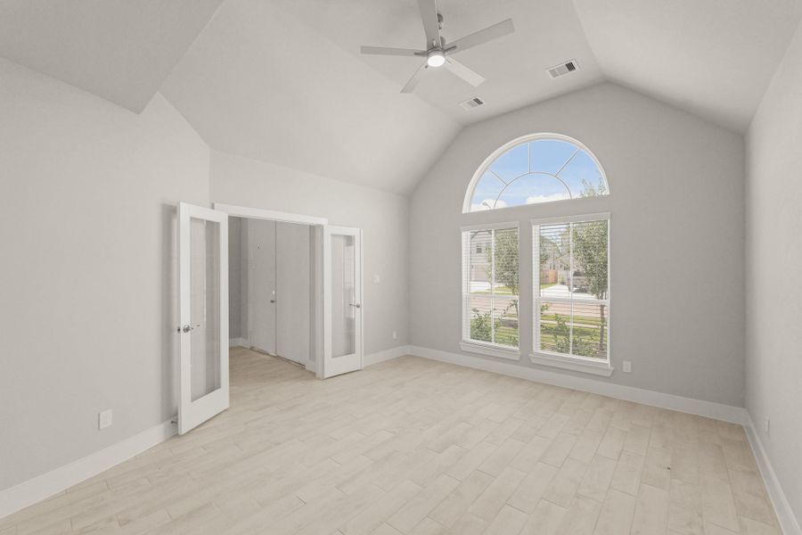Spacious, unfurnished interior of a new home in Briarwood Crossing, Rosenberg (Image 13). Spacious, unfurnished interior of a new home in Briarwood Crossing, Rosenberg (Image 13).
