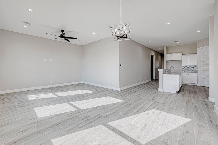 Spacious, unfurnished interior of a new home in , Needville (Image 27).