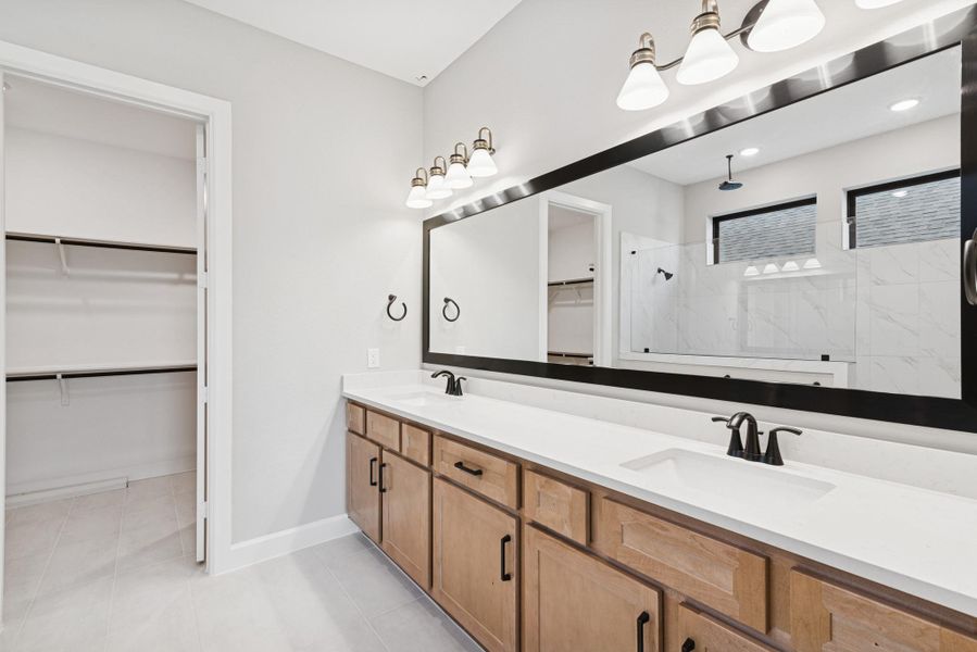 Furnished interior view inside a new home in Kresston, Montgomery (Image 7).