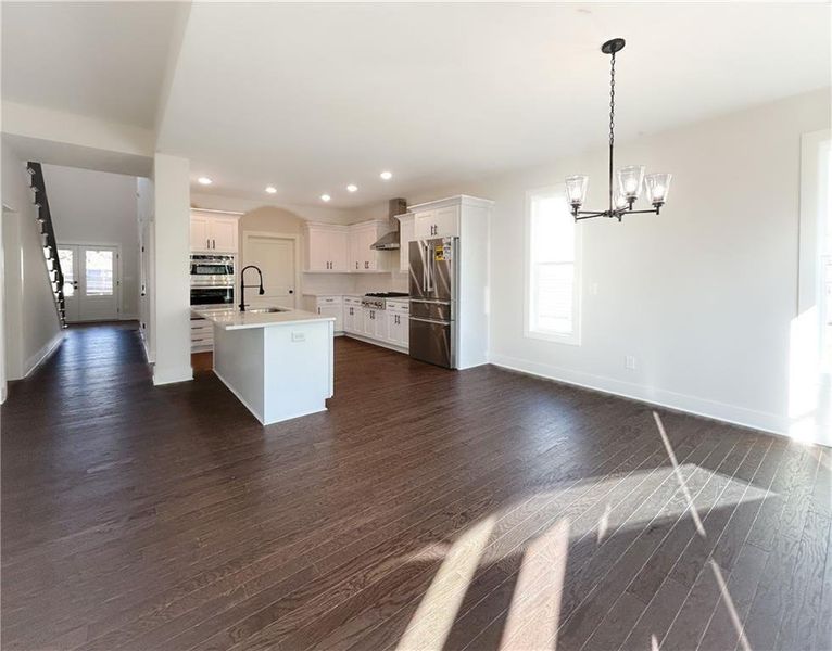 Spacious, unfurnished interior of a new home in , Cartersville (Image 14).