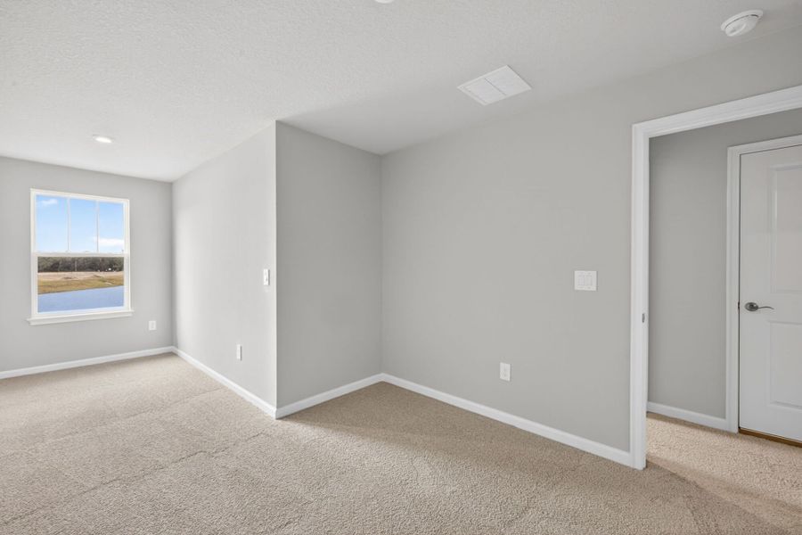 Spacious, unfurnished interior of a new home in Crosswind Ranch, Parrish (Image 13).