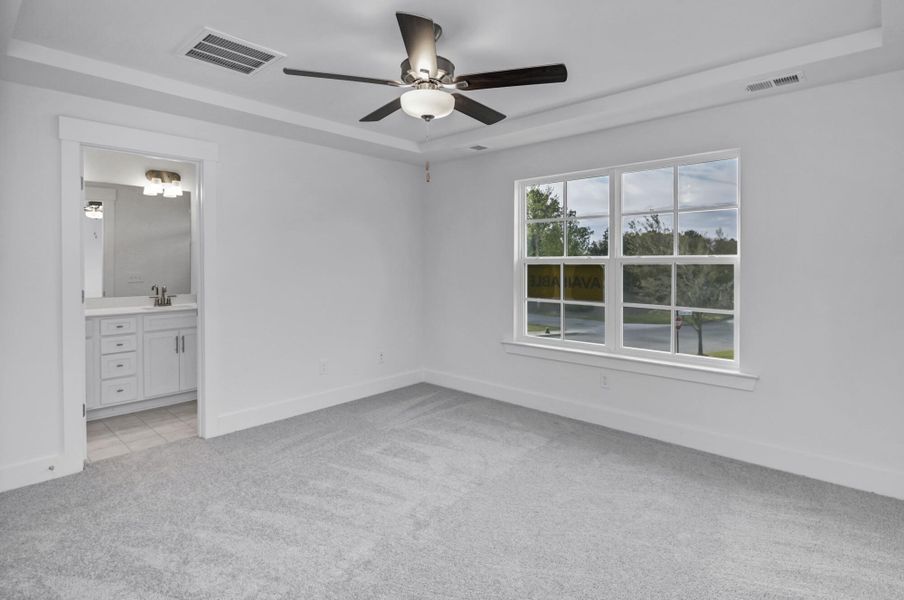 Spacious, unfurnished interior of a new home in Lake Carolina Townhomes, Columbia (Image 32).