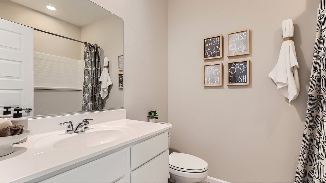 3560 Coronado Bath2 F1 Base6 3560 Coronado Bath2 F1 Base6