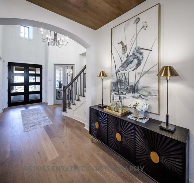Furnished interior view inside a new home in Sienna, Missouri City (Image 4).