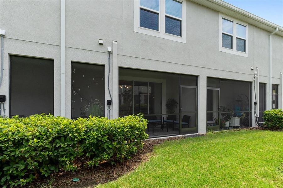 Exterior details and patio area of a home in , Wesley Chapel (Image 27).