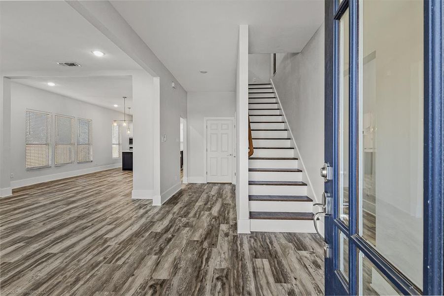 Spacious, unfurnished interior of a new home in , Terrell (Image 25). Spacious, unfurnished interior of a new home in , Terrell (Image 25).