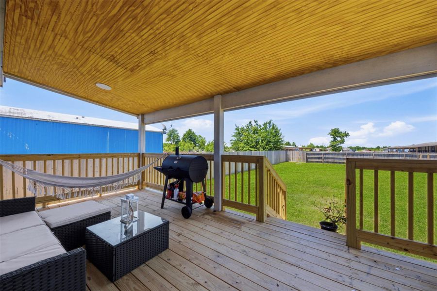 Exterior details and patio area of a home in , Cleveland (Image 21).