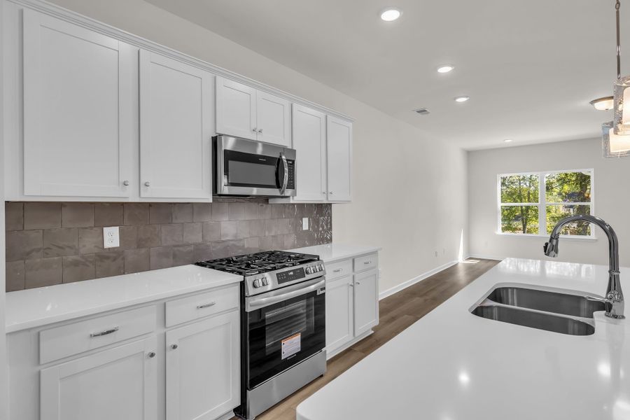 Furnished interior view inside a new home in Hampshire Hills, Columbia (Image 11).