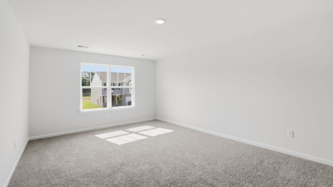 Spacious, unfurnished interior of a new home in Woodglen, Piedmont (Image 35). Spacious, unfurnished interior of a new home in Woodglen, Piedmont (Image 35).