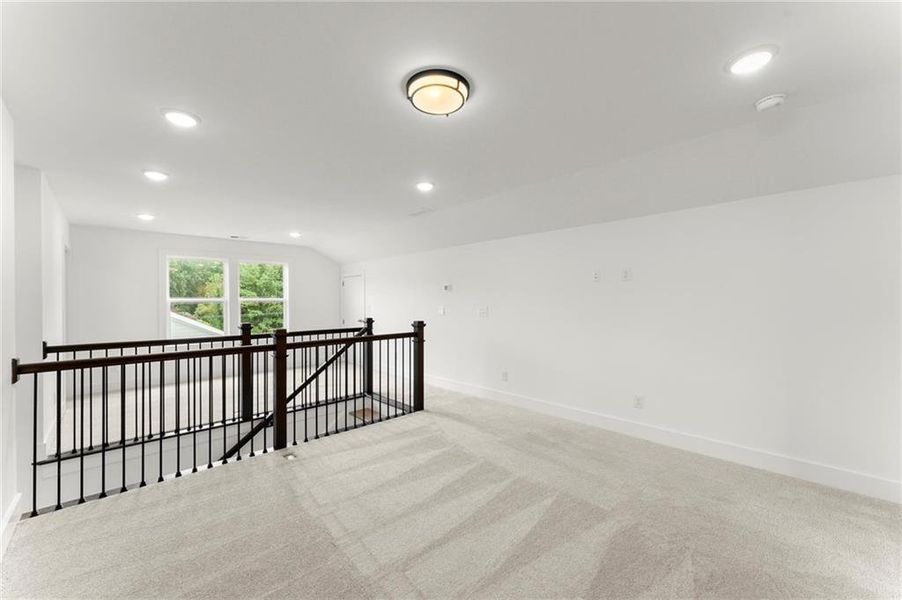 Spacious, unfurnished interior of a new home in Hillgrove Preserve, Powder Springs (Image 39).