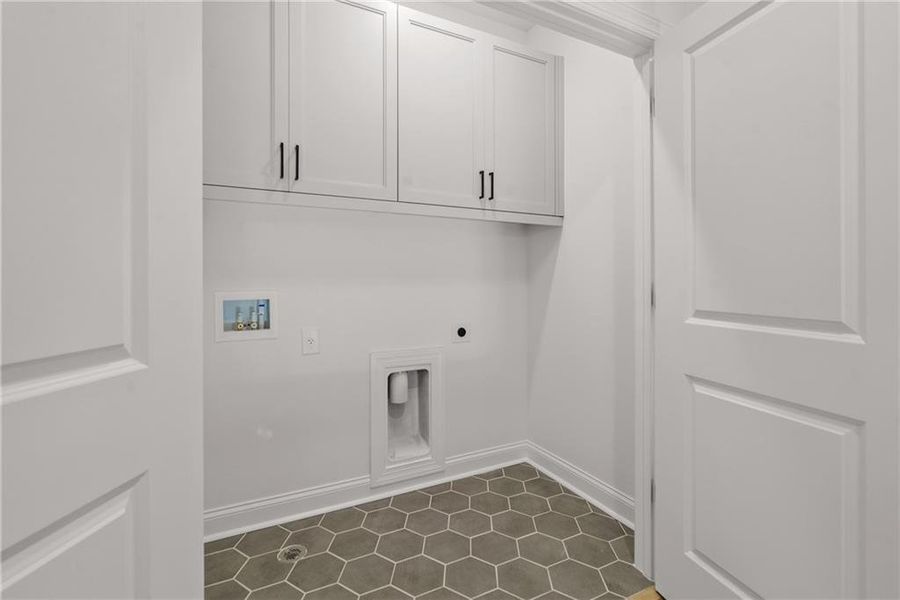 Spacious, unfurnished interior of a new home in Waterside Townhomes, Peachtree Corners (Image 29).