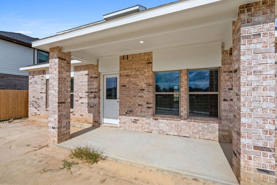 Gregg New Home in Elgin, TX.  - Slide 5